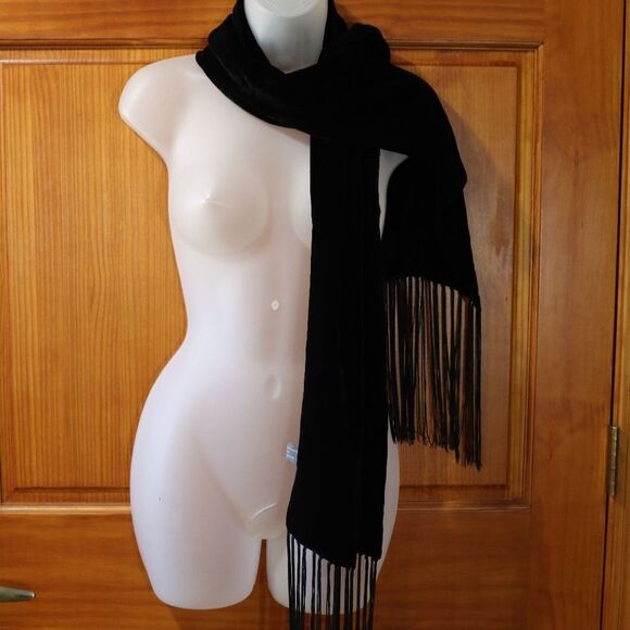 V. Fraas Black Velvet Long Fringe Wrap Scarf Elegant Evening Accessory - Picture 2 of 12